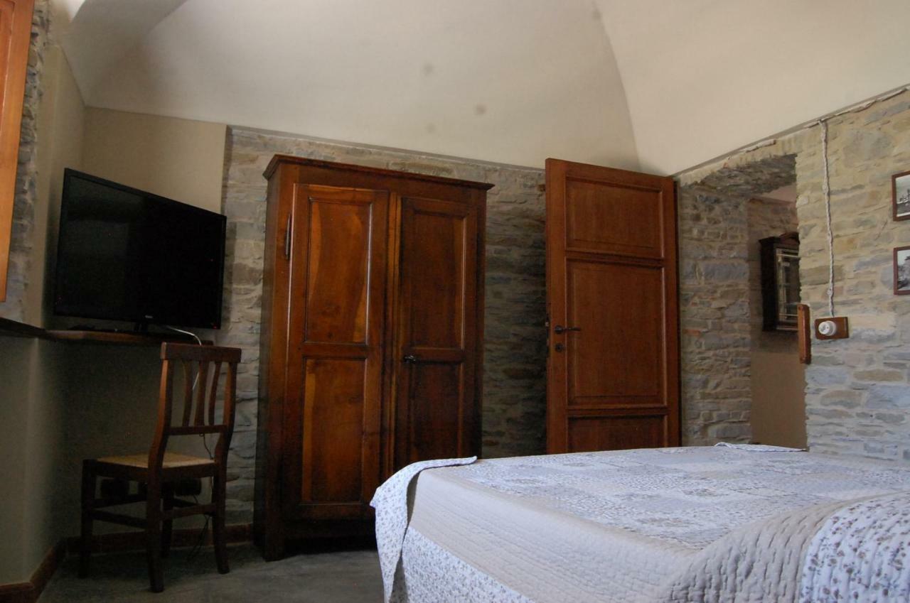 Appartamenti Cenni - Relais Su Lago Varsi المظهر الخارجي الصورة