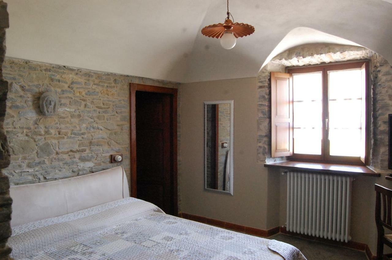 Appartamenti Cenni - Relais Su Lago Varsi المظهر الخارجي الصورة