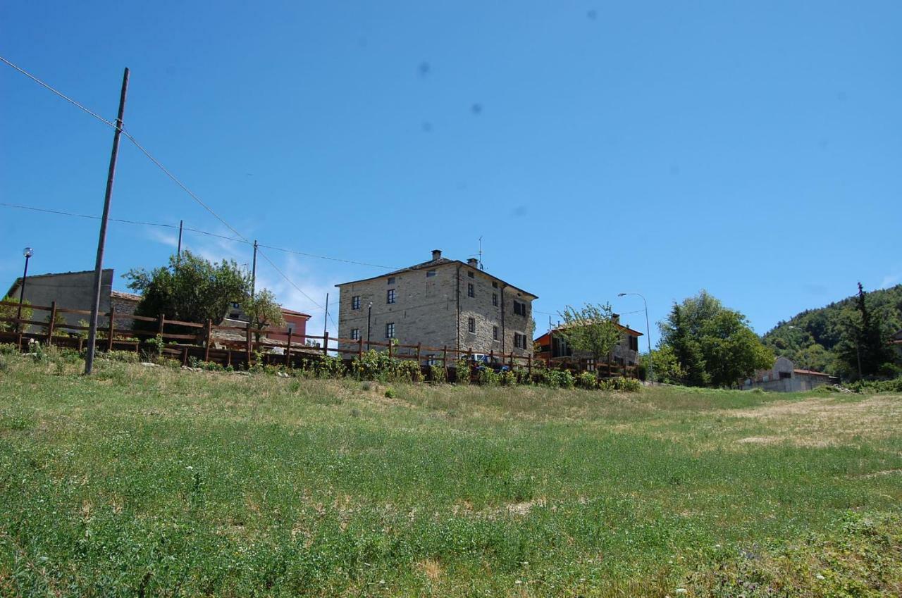 Appartamenti Cenni - Relais Su Lago Varsi المظهر الخارجي الصورة